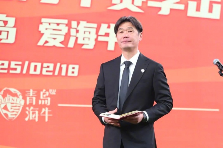  多名媒體人士點(diǎn)評(píng)海牛：引援老中青都有，就看李霄鵬的捏合能力了