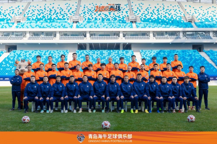  青島海牛一線隊(duì)名單：老將鄭龍、薩里奇坐鎮(zhèn)，金洋洋等新援在列
