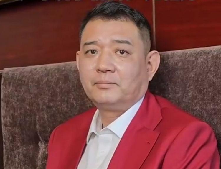 鞏曉彬：剛打球時(shí)工資20多塊錢(qián) 主要給父母、給家里改善生活
