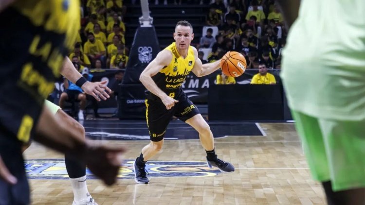  NBA初代老六，42歲進(jìn)入生涯巔峰？！