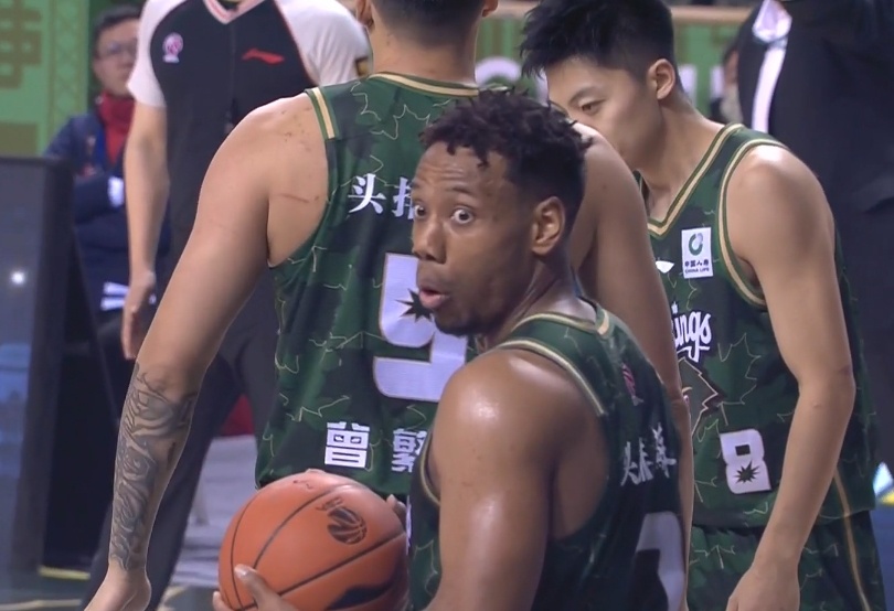  外線很準(zhǔn)！祝銘震6記三分拿下22分6籃板