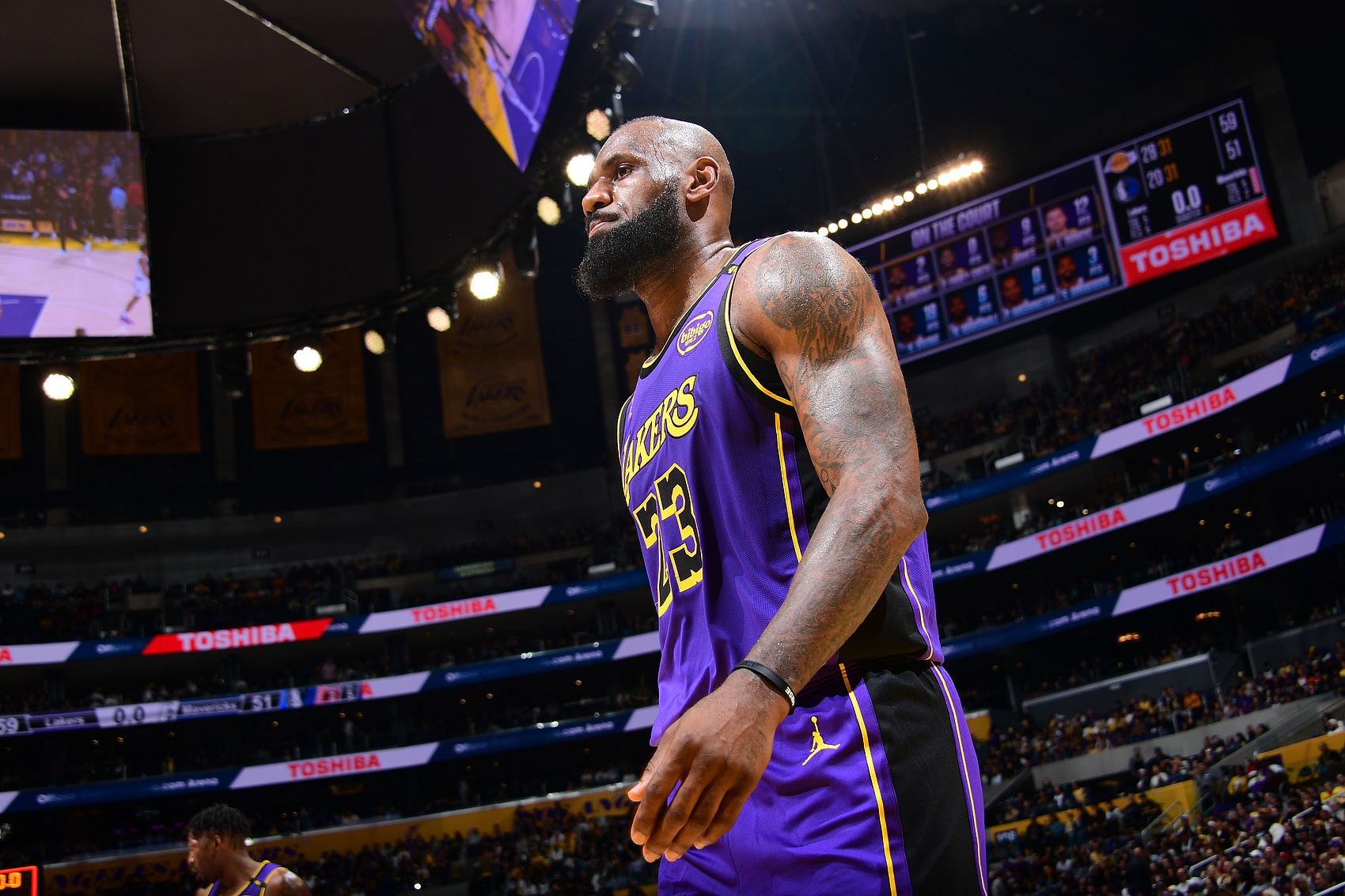  40歲零61天！整個2月詹姆斯場均29.3分 成NBA單月場均25+最老球員